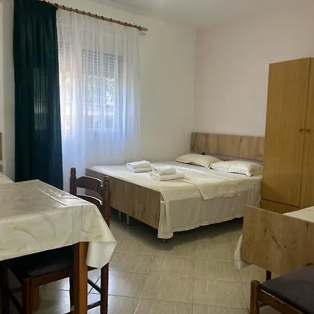 Jara Pensjonat Durrës